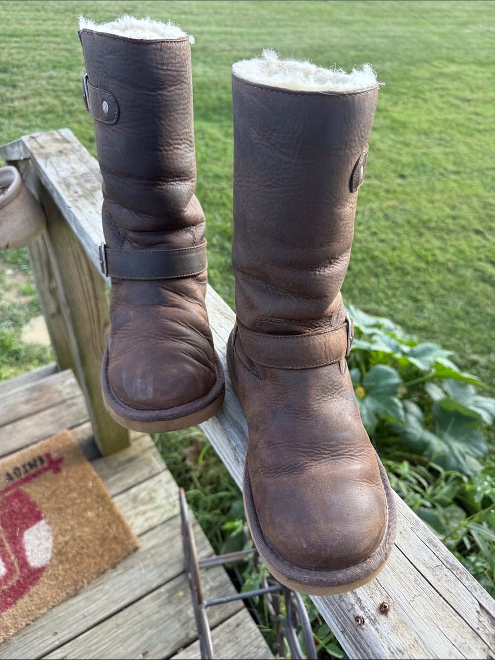 UGG Brown Shearling-Lined Women's Mid-Calf Heeled Boots